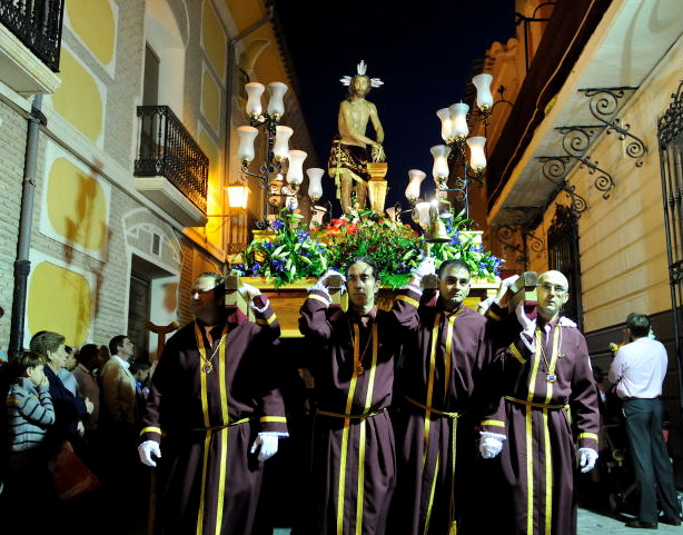 Scallops for Santiago and sweets for sharing in the Semana Santa processions of Mula