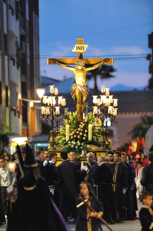 Scallops for Santiago and sweets for sharing in the Semana Santa processions of Mula