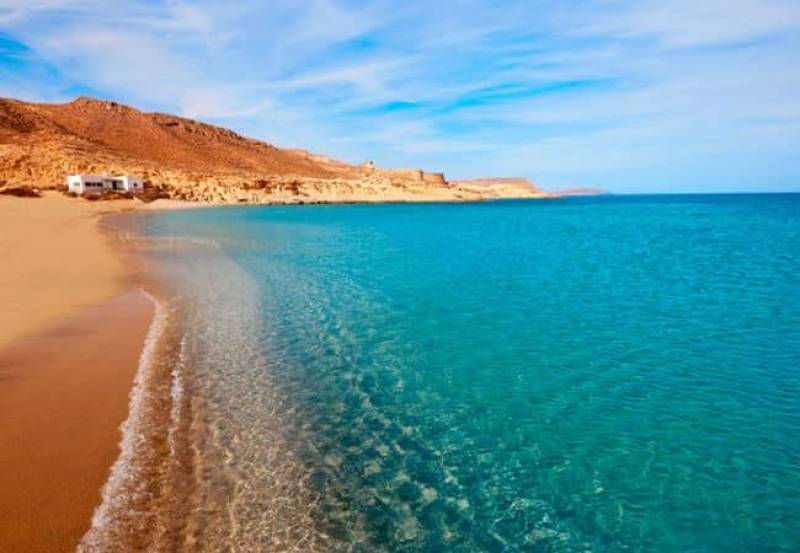 Discover the top 10 beaches in Almeria