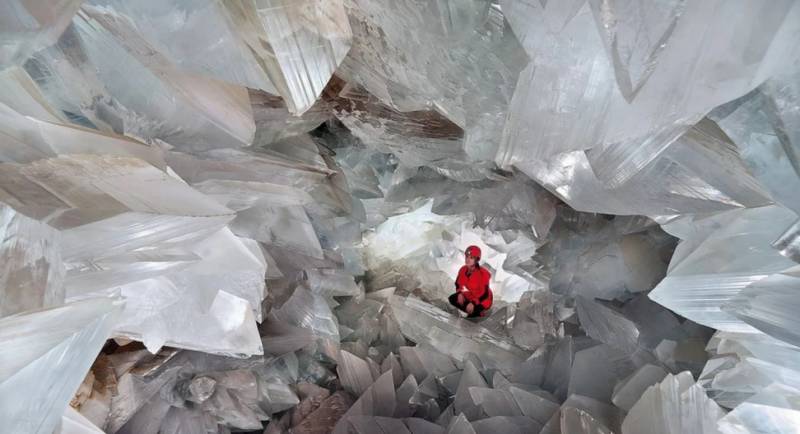 Discover the hidden natural treasures of the Almeria Caves