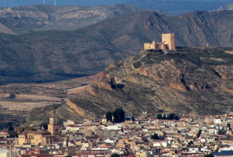May 25 Dramatized tour of the castle of Jumilla