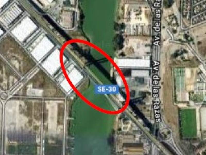 Night-time closures on Seville's Centenario Bridge due to expansion works
