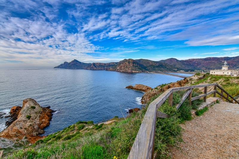 Autumn by the Mediterranean: Discover Murcia's tranquil coast and vibrant nature