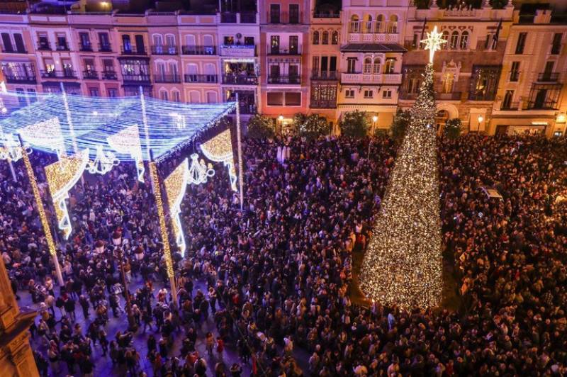 Andalucía prepares to sparkle: Christmas lights dazzle from Málaga to Seville