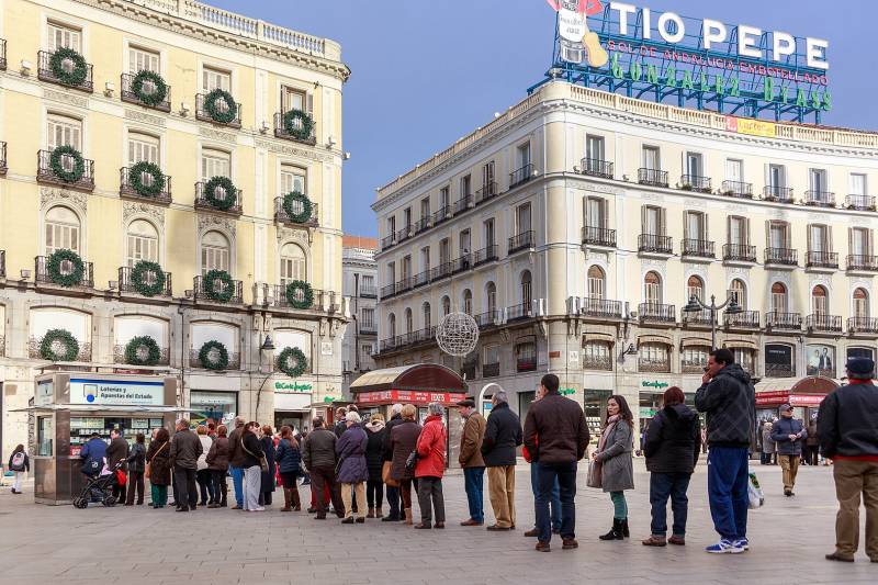 Spain's Christmas lottery workers lobby for 25% jackpot increase