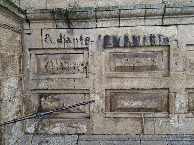 Netflix films in Spain... and 'cleans up' church's priceless Civil War graffiti