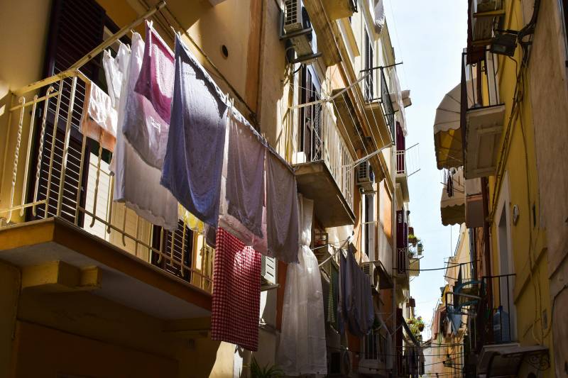 Drying laundry on your balcony in Lorca could now cost you up to €1,500