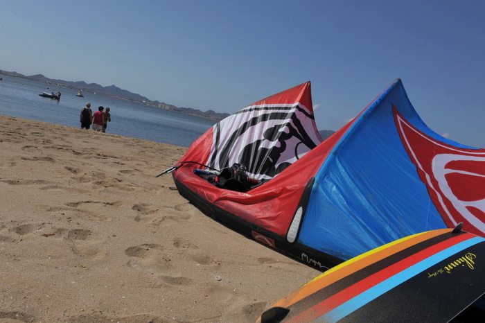 Sporting beaches La Manga: Kitesurfing, windsurfing, watersports tuition and equipment hire